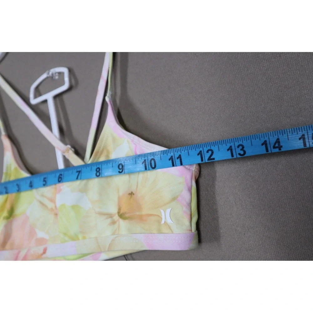 Hurley Girls' Carissa Moore Bikini in Aloha Hibiscus, Nylon, Size Medium‎